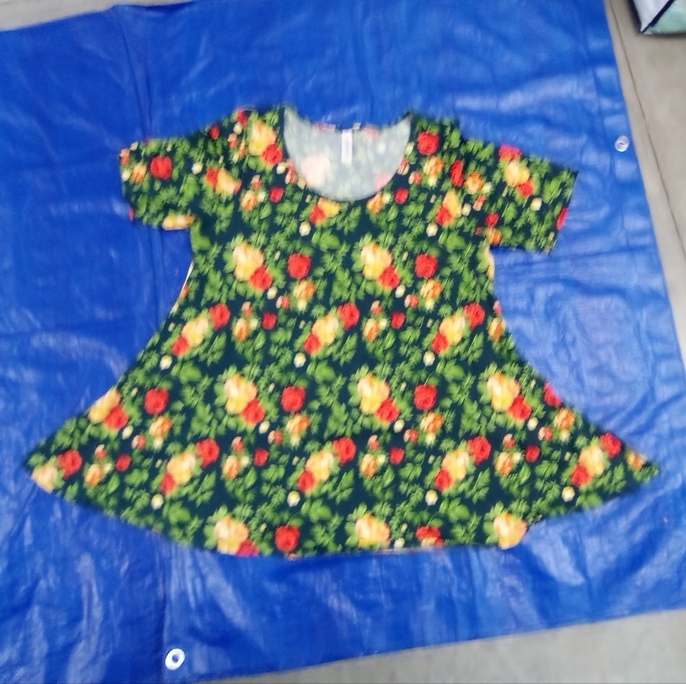 Lularoe Floral Short Sleeve